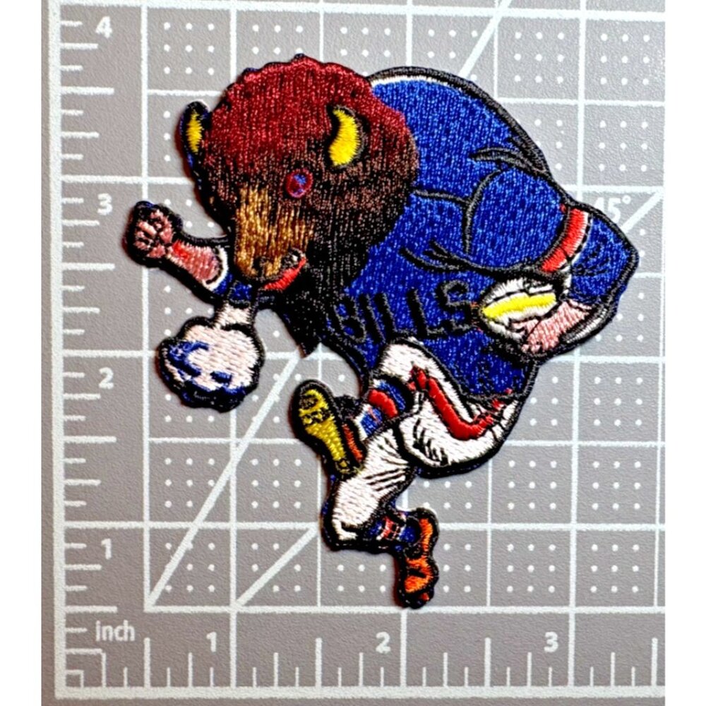 (2) Buffalo Bills NFL Vintage + Circle Embroidered 2.5in Iron / Sew-On Patch - Picture 3 of 5